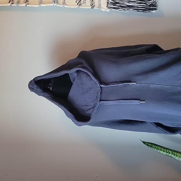 Aritzia CLIFTON TNA Cowl Neck Hoodie - Picture 6 of 10